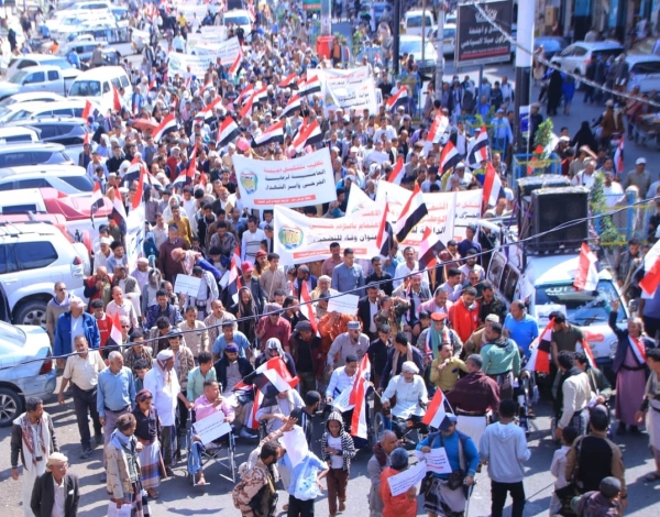 تعز.. مسيرة حاشدة احتفاء بذكرى الاستقلال في الـ 30 من نوفمبر