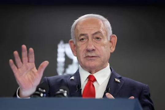 نتنياهو يعتزم إطلاع ترامب على ضربات جديدة محتملة على إيران