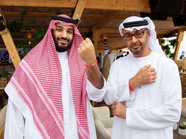 صراع الأشقاء الأقوياء 