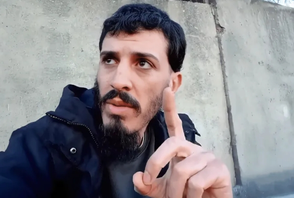 رسالة أخيرة قبل الرحيل.. انتحار شاب يهزّ الشارع الجزائري