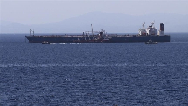 إيران تعلن استهداف 10 ناقلات نفط في مضيق هرمز