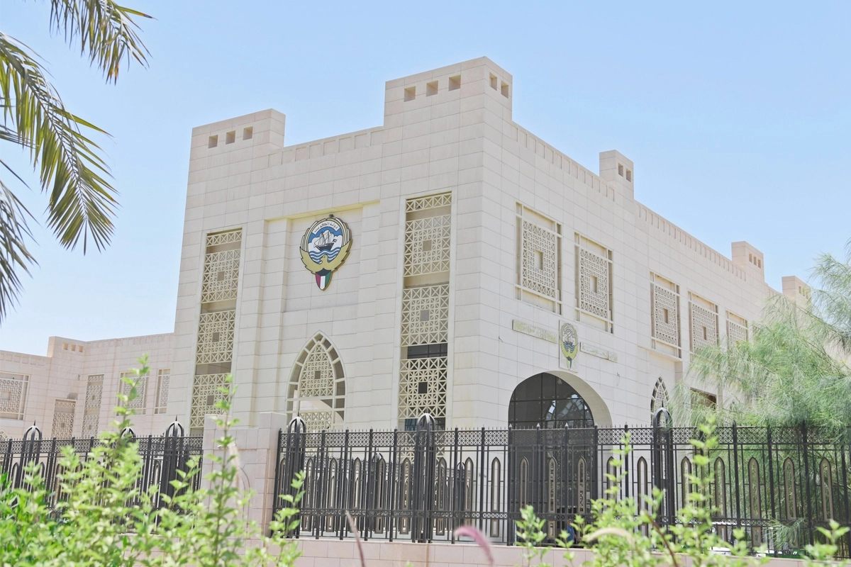 خلفا للحجرف.. الكويت تُعيّن سفيرا جديدا لها في اليمن