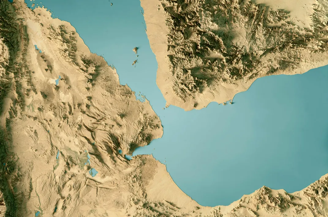 دورية استخباراتية: تنافس محموم بين السعودية والإمارات في جزيرة ميون قرب اليمن (ترجمة خاصة)