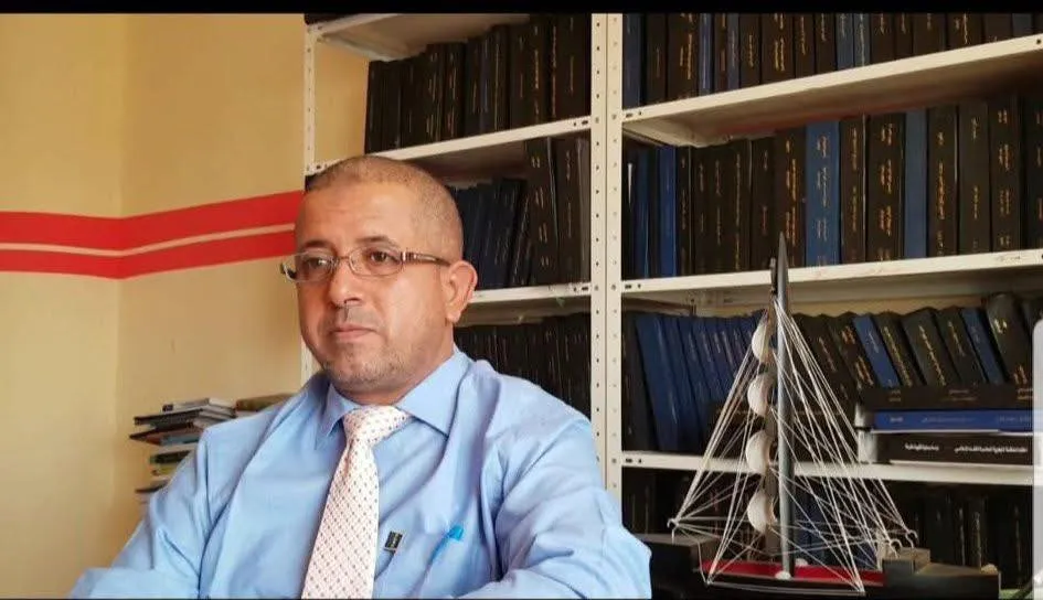 اغتيال التربوي والقيادي في حزب الإصلاح عبدالرحمن الشاعر بعدن وموجة إدانات ومطالبات بالتحقيق