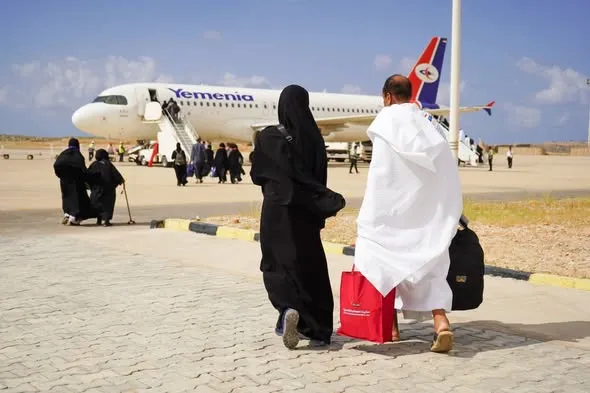 تدشين أولى رحلات تفويج الحجاج اليمنيين من مطار الريان الدولي