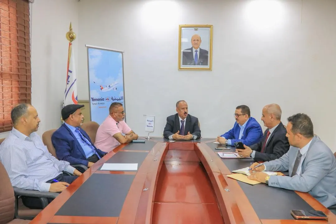 وزير النقل يبحث مع قيادة 
