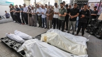 مجازر الاحتلال تحصد مزيدا من الأرواح في غزة.. جهود لاستئناف انتشال جثامين الشهداء