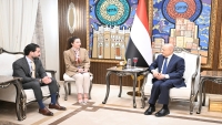 العليمي يؤكد التزام الرئاسي بسلام عادل ينهي الحرب في اليمن