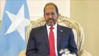 رئيس الصومال يعلن بدء تطبيق الدستور الجديد رسميا