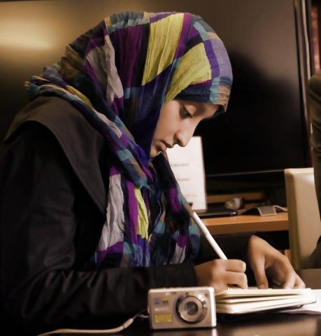 الحزن يخترق قلوبنا