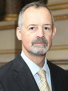 الشعب اليمني يستحق أن ينعم بالسلام